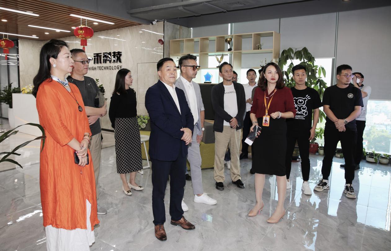 深圳市室内设计师协会设计师参观银河集团9873com科技
