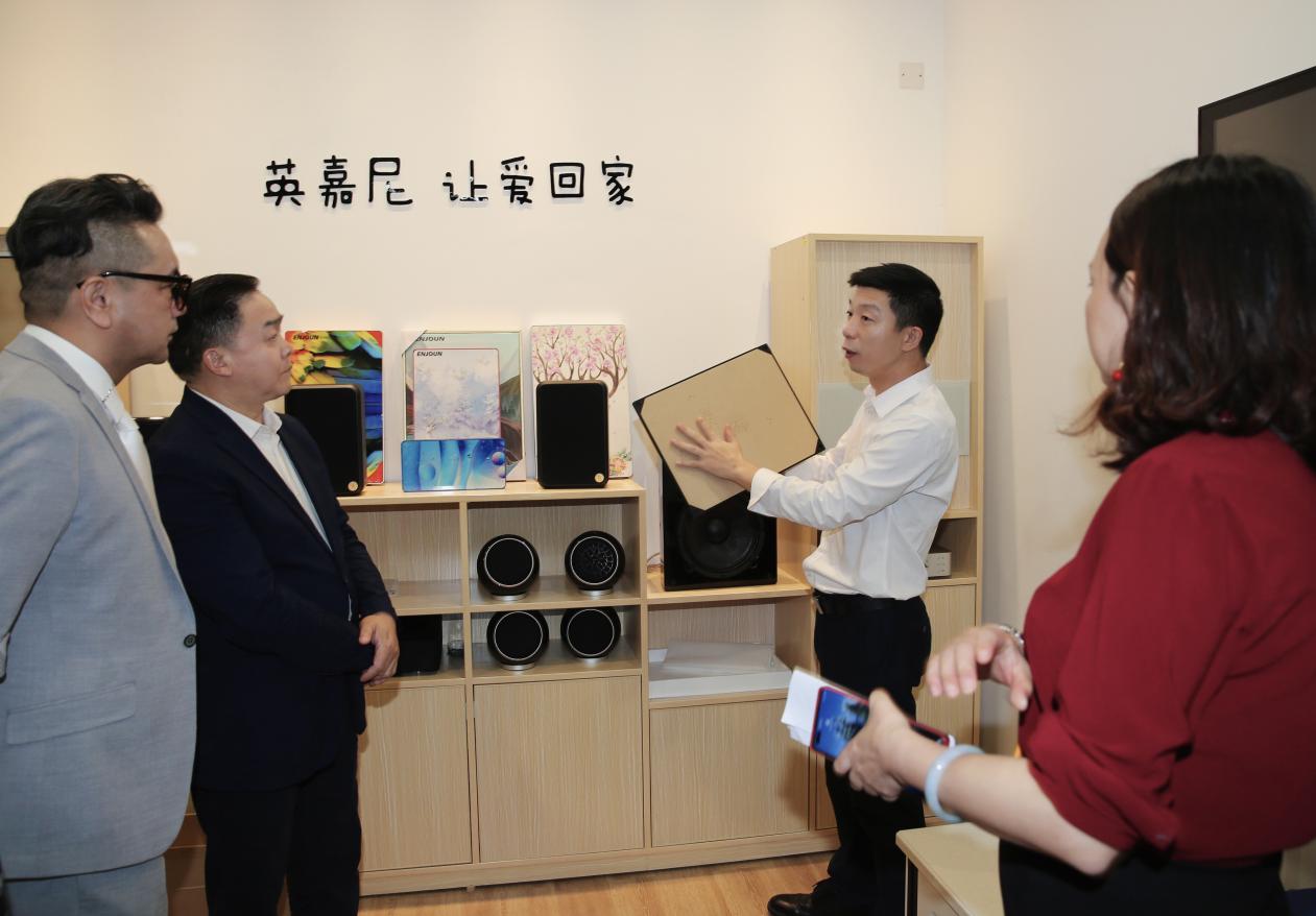 深圳市室内设计师协会设计师参观银河集团9873com科技