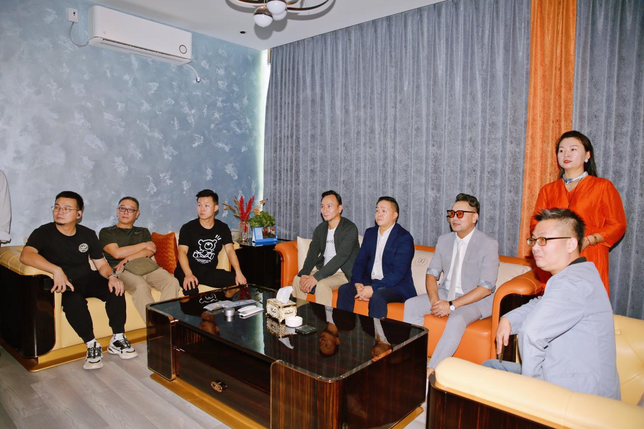 深圳市室内设计师协会设计师参观银河集团9873com科技